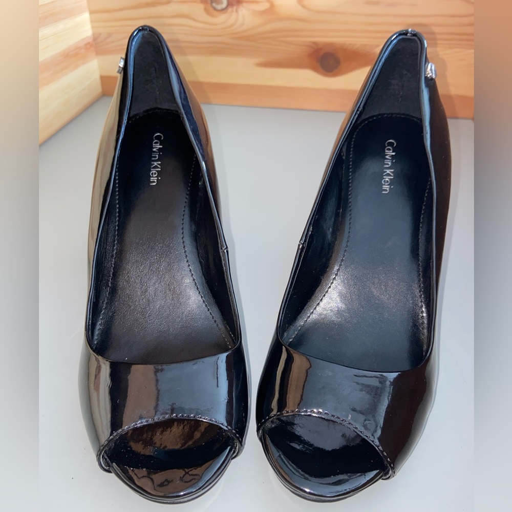 Calvin Klein Kady style black leather heels